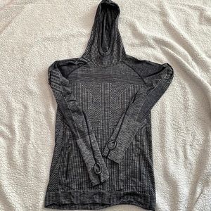 Lululemon In The Flo Running Shirt-Hooded